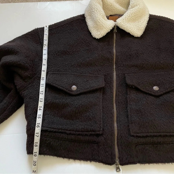 NWT Levis Cropped Wool Blend Trucker Jacket Chocolate Brown and Cream Size Large - Picture 12 of 15